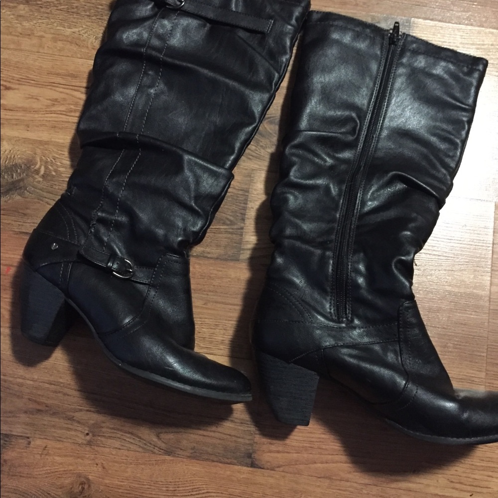 Black Boots